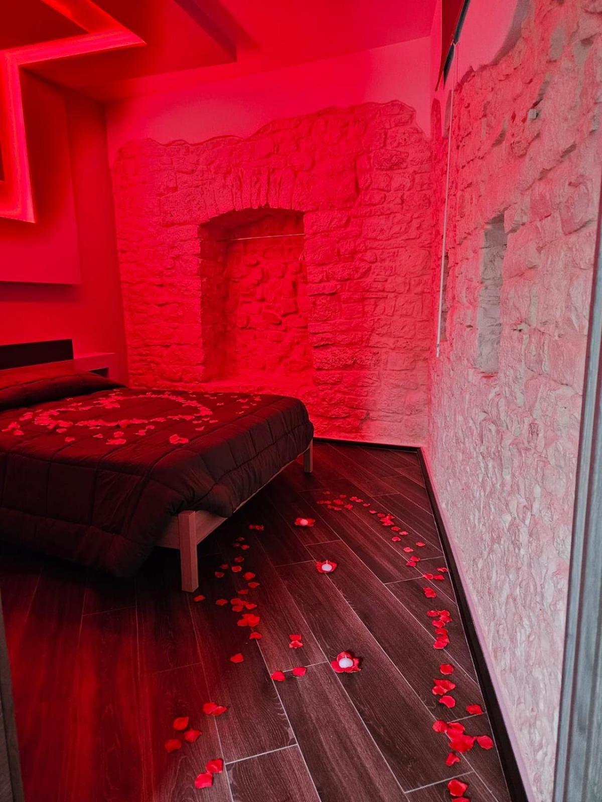 Luxuite Spa Con Piscina E Jacuzzi Alberobello Exterior foto