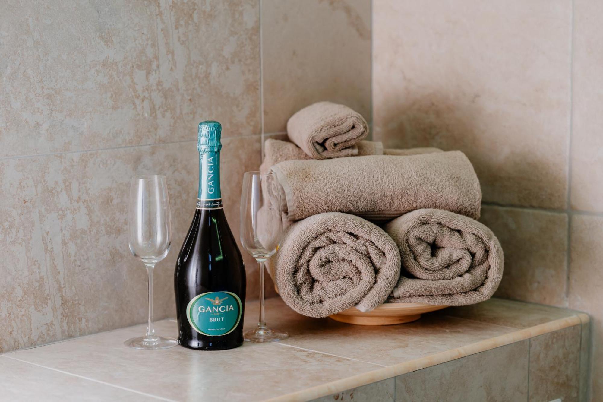 Luxuite Spa Con Piscina E Jacuzzi Alberobello Exterior foto