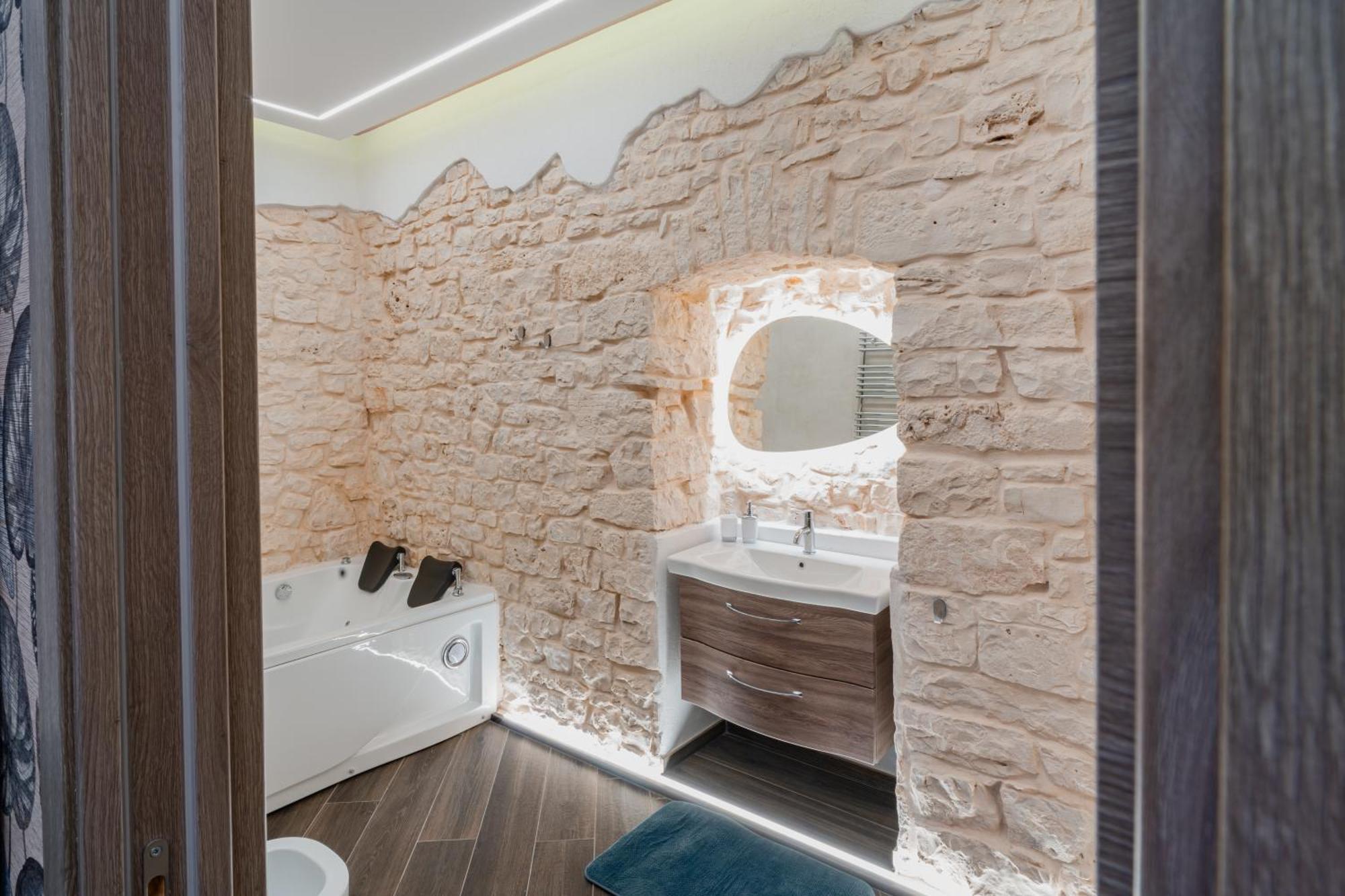 Luxuite Spa Con Piscina E Jacuzzi Alberobello Exterior foto